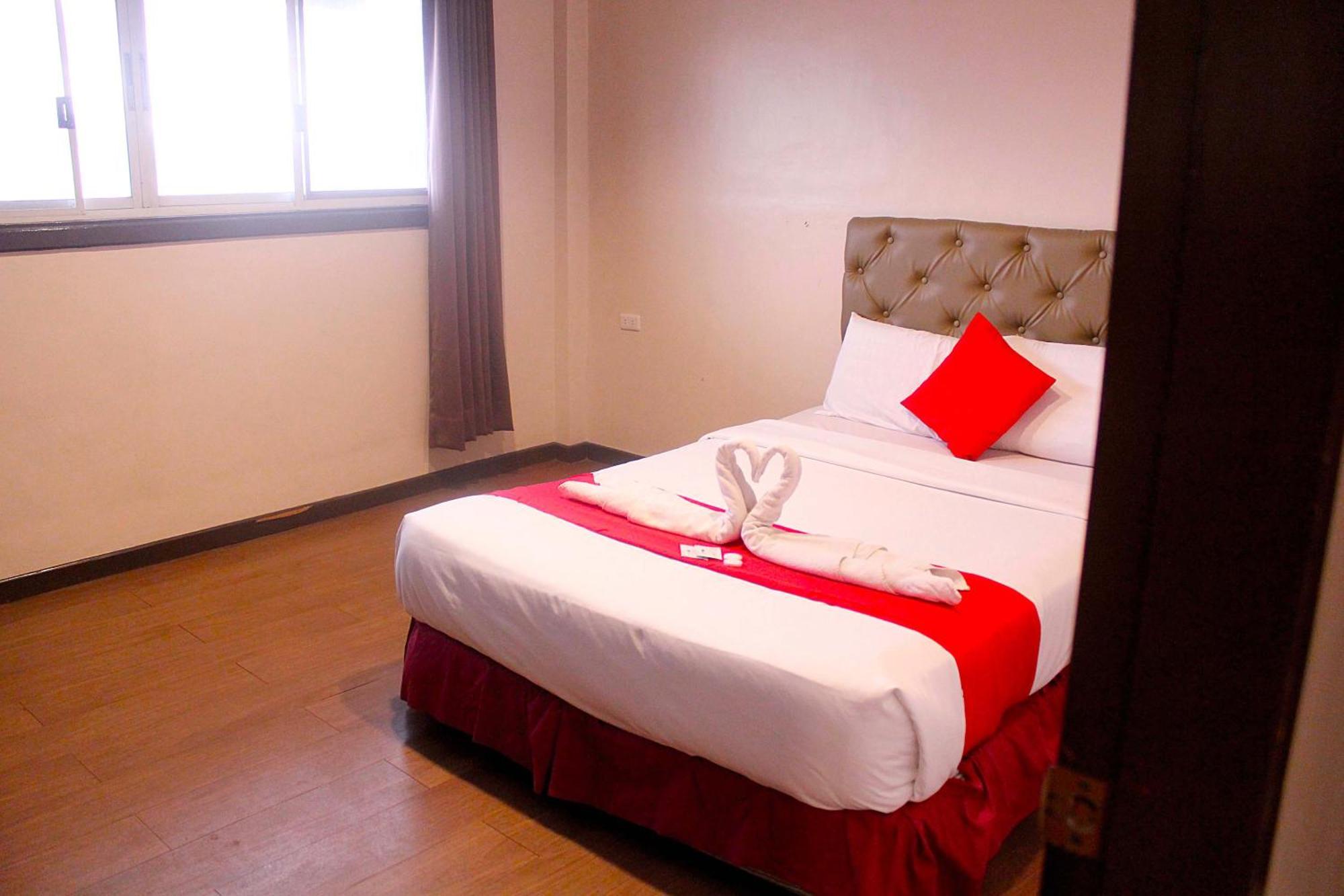 Davao City The Humbertos Hotel מראה חיצוני תמונה