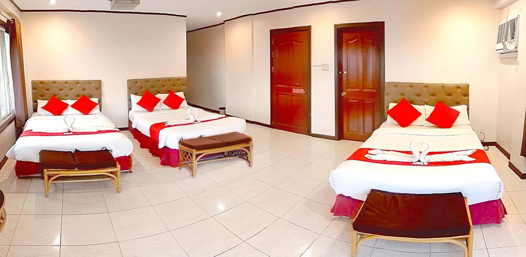 Davao City The Humbertos Hotel מראה חיצוני תמונה