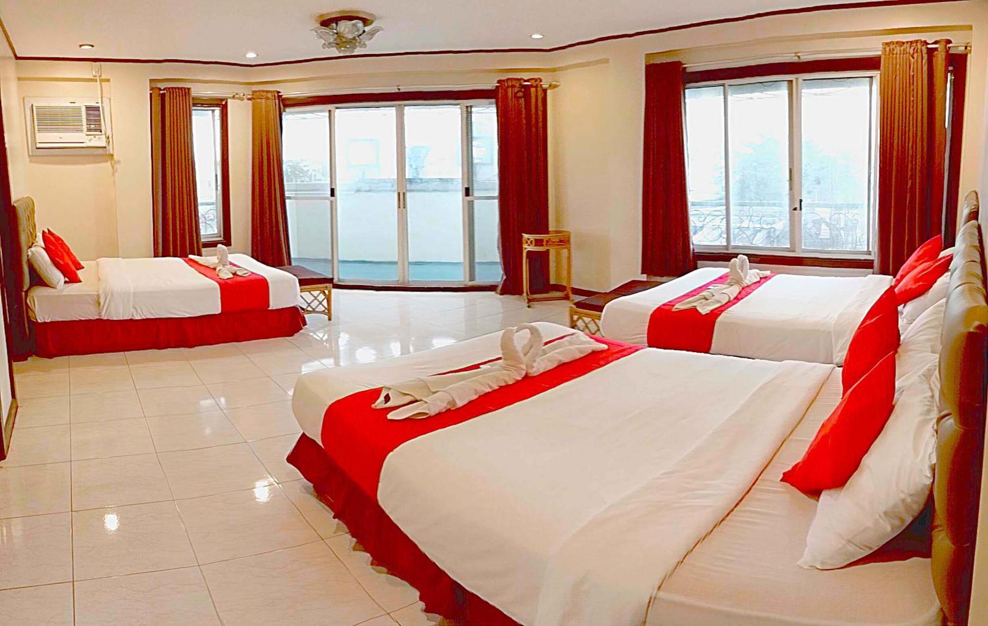 Davao City The Humbertos Hotel מראה חיצוני תמונה